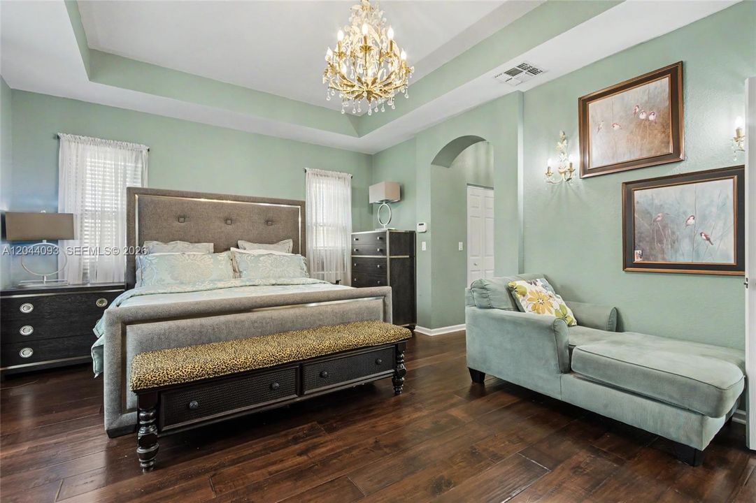 На продажу: $675,000 (4 спален, 2 ванн, 2630 Квадратных фут)