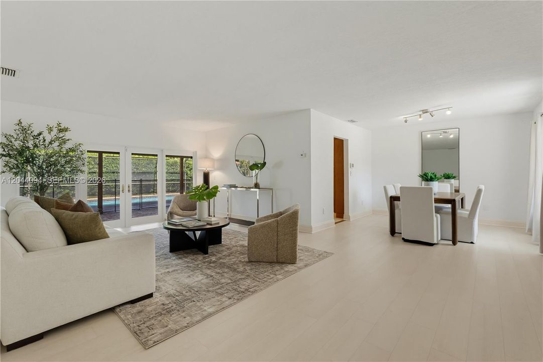 На продажу: $895,000 (3 спален, 2 ванн, 1705 Квадратных фут)