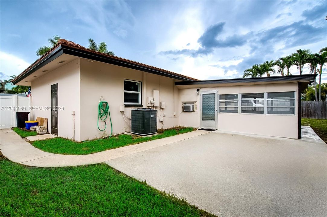 En Venta: $565,000 (2 camas, 2 baños, 1351 Pies cuadrados)