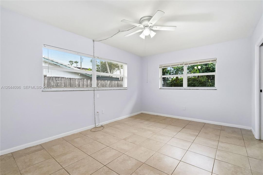 En Venta: $565,000 (2 camas, 2 baños, 1351 Pies cuadrados)