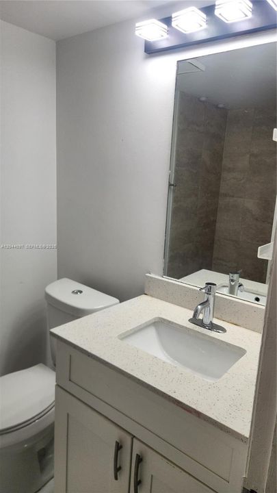 En Renta: $1,900 (2 camas, 2 baños, 900 Pies cuadrados)
