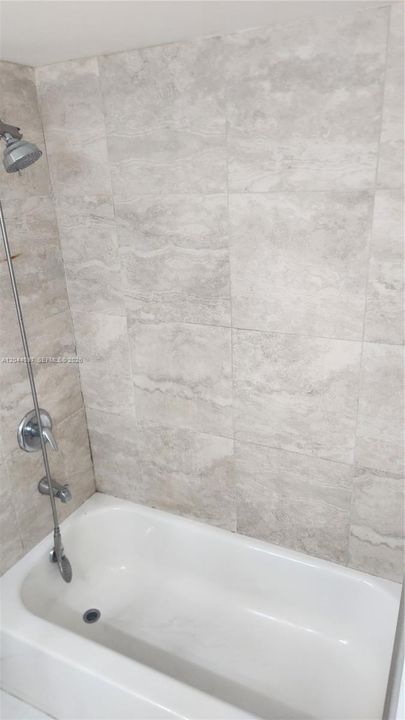 En Renta: $1,900 (2 camas, 2 baños, 900 Pies cuadrados)
