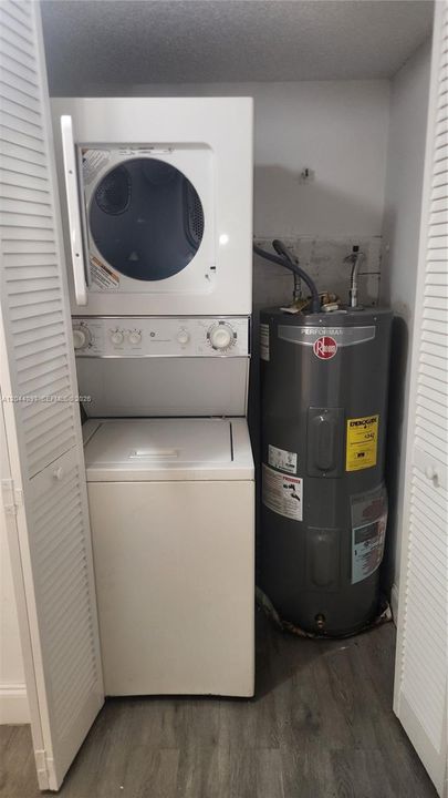 En Renta: $1,900 (2 camas, 2 baños, 900 Pies cuadrados)