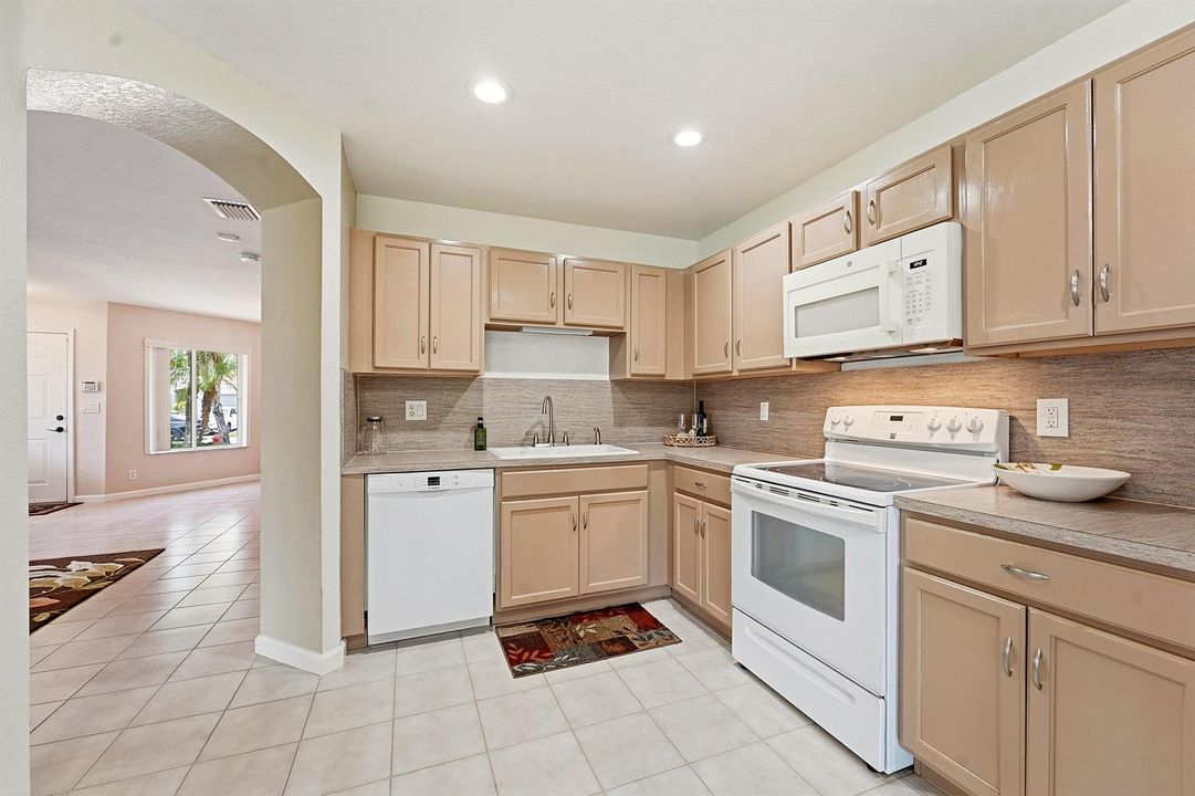 11 Kitchen 2