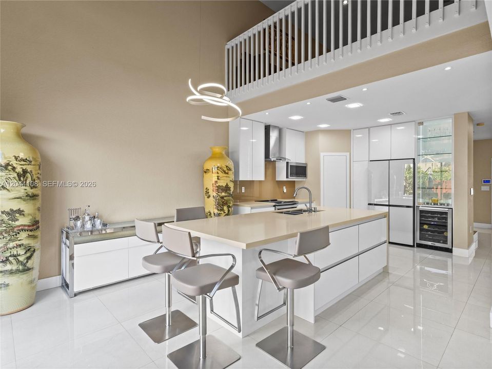 For Sale: $819,000 (3 beds, 3 baths, 2312 Square Feet)