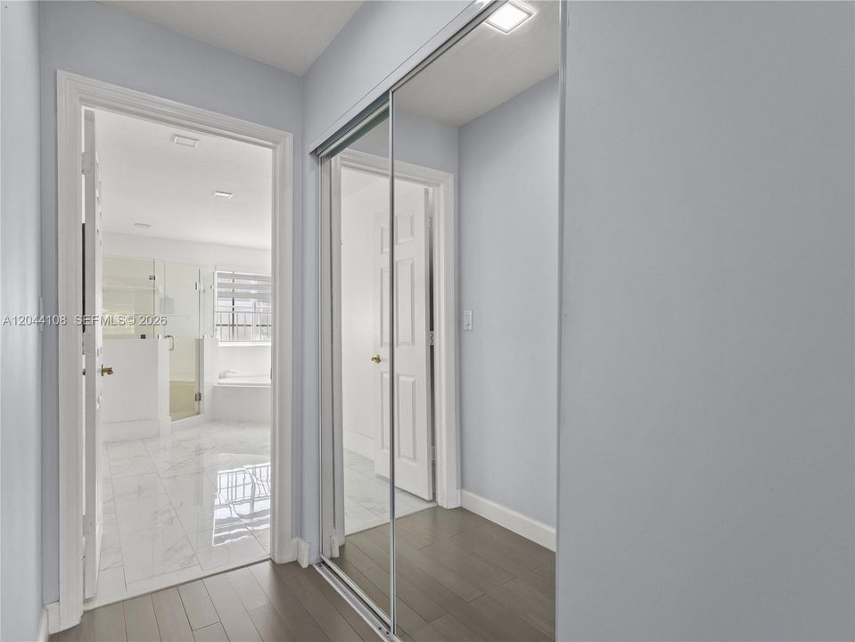 For Sale: $819,000 (3 beds, 3 baths, 2312 Square Feet)
