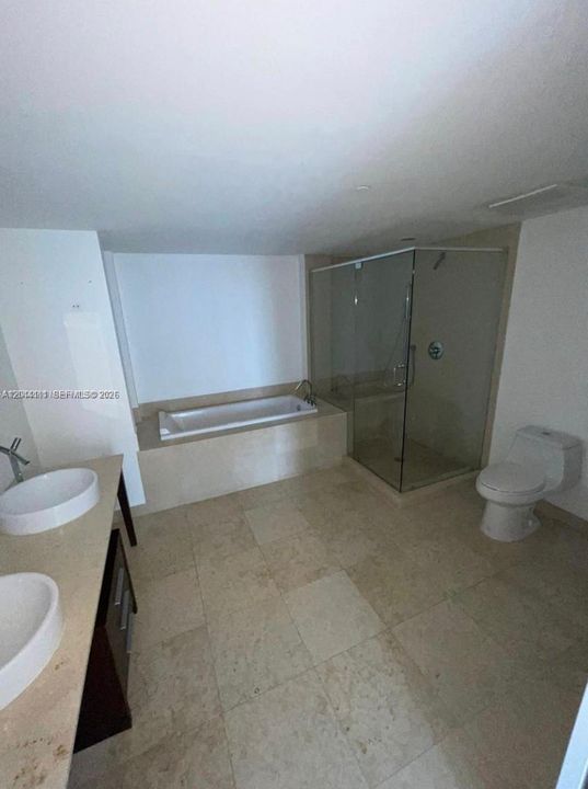 For Rent: $6,000 (2 beds, 2 baths, 1633 Square Feet)
