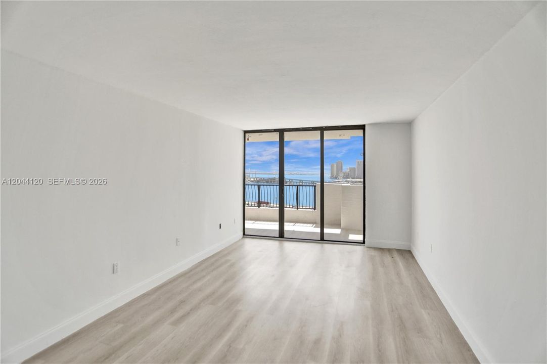 En Venta: $349,000 (1 camas, 1 baños, 860 Pies cuadrados)