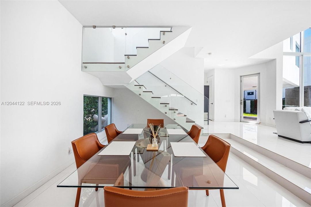 For Rent: $14,950 (3 beds, 3 baths, 3107 Square Feet)