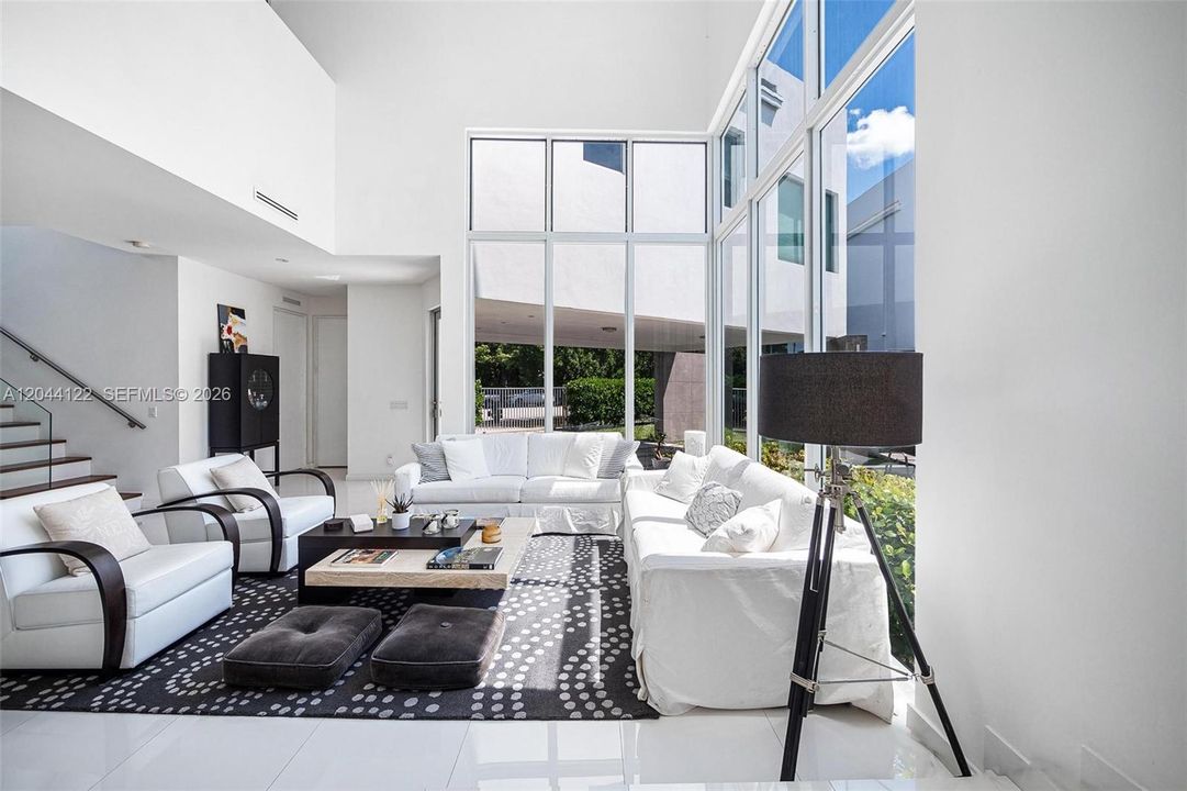 For Rent: $14,950 (3 beds, 3 baths, 3107 Square Feet)