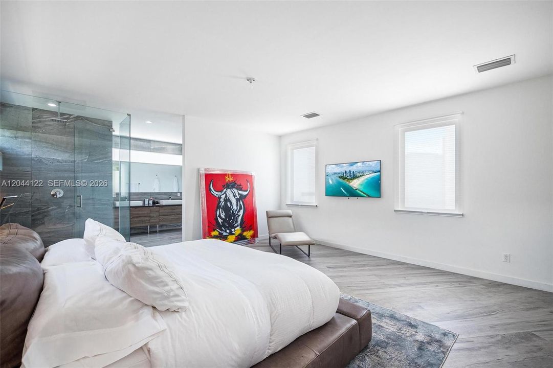 For Rent: $14,950 (3 beds, 3 baths, 3107 Square Feet)