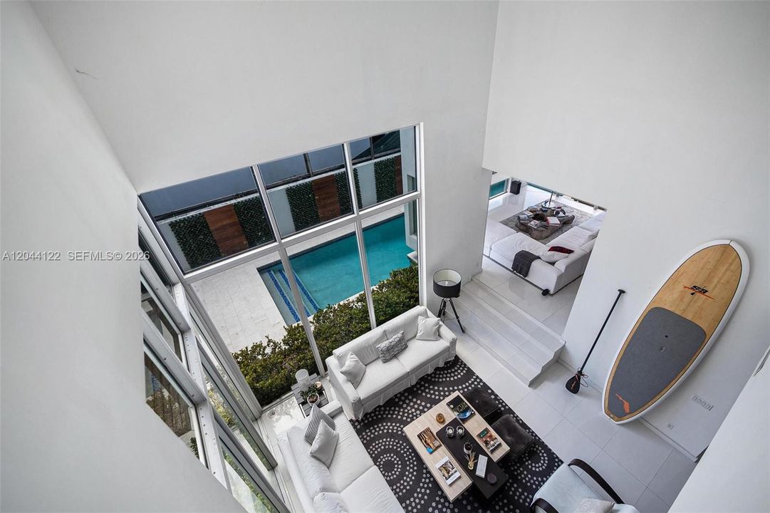 For Rent: $14,950 (3 beds, 3 baths, 3107 Square Feet)