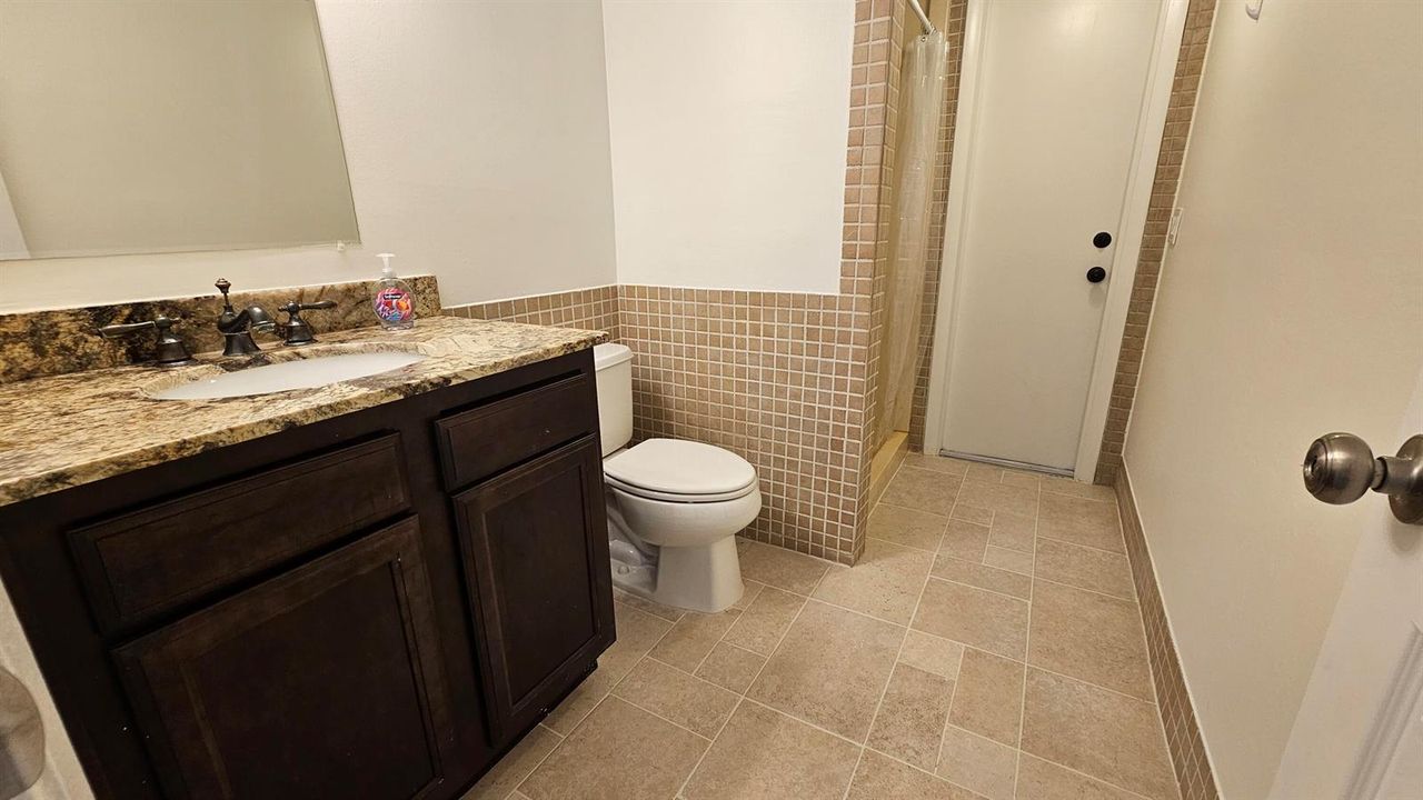 Guest Bath 1