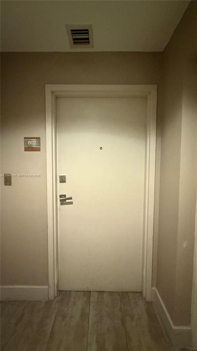 For Rent: $6,200 (3 beds, 3 baths, 1435 Square Feet)