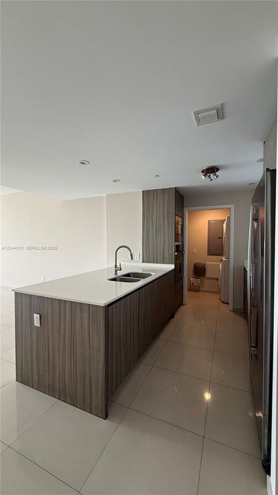 For Rent: $6,200 (3 beds, 3 baths, 1435 Square Feet)
