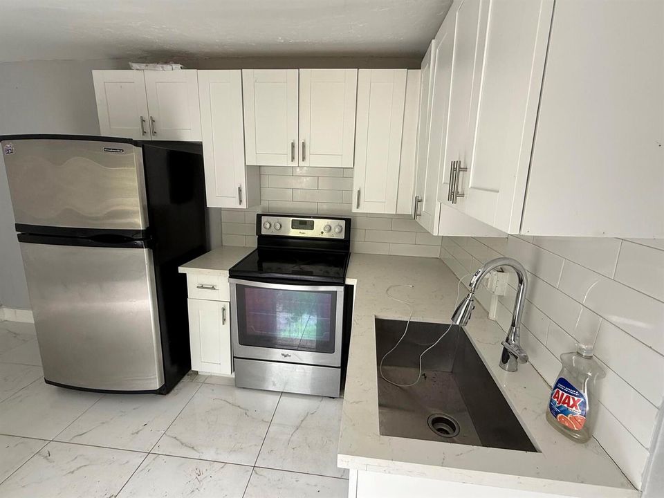 Kitchen 2