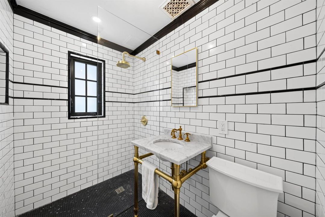 2nd Bathroom
