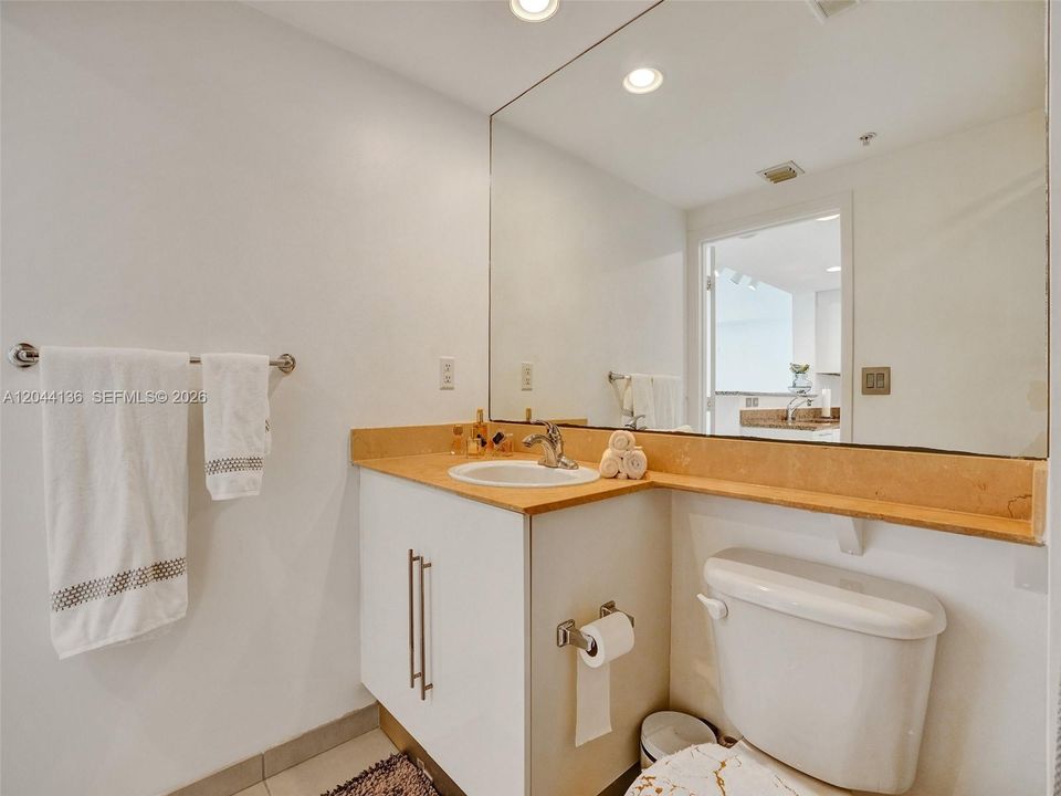 For Rent: $2,500 (0 beds, 1 baths, 507 Square Feet)
