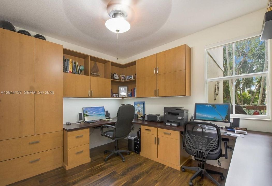 В аренду: $6,800 (4 спален, 3 ванн, 2226 Квадратных фут)