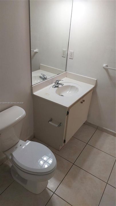 В аренду: $2,400 (2 спален, 2 ванн, 910 Квадратных фут)