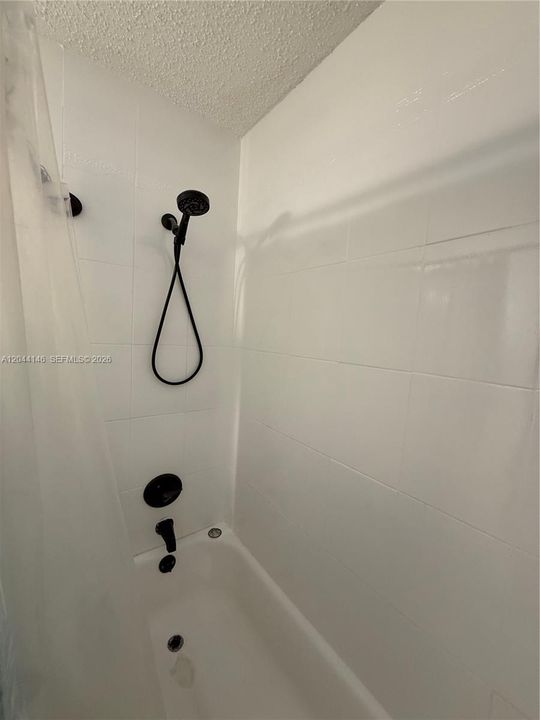 На продажу: $800,000 (4 спален, 2 ванн, 1840 Квадратных фут)