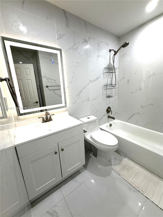 На продажу: $439,999 (3 спален, 2 ванн, 1124 Квадратных фут)
