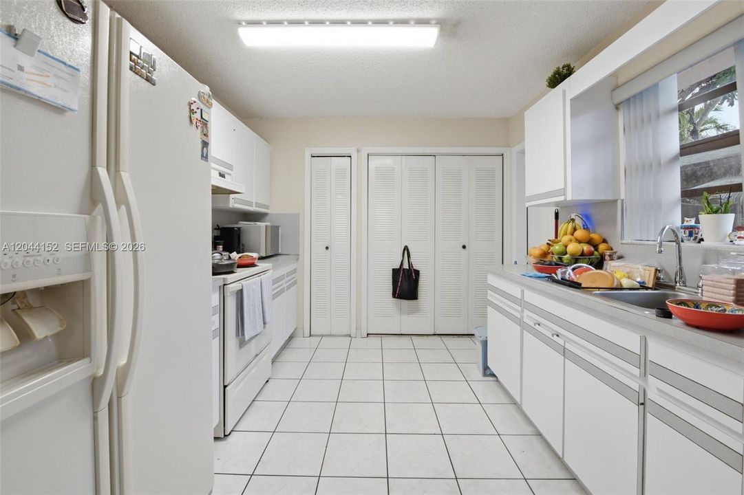 For Sale: $849,000 (0 beds, 0 baths, 2805 Square Feet)