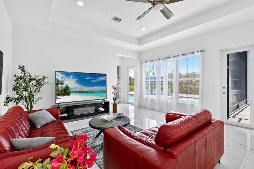 22-web-or-mls-5P1A1712