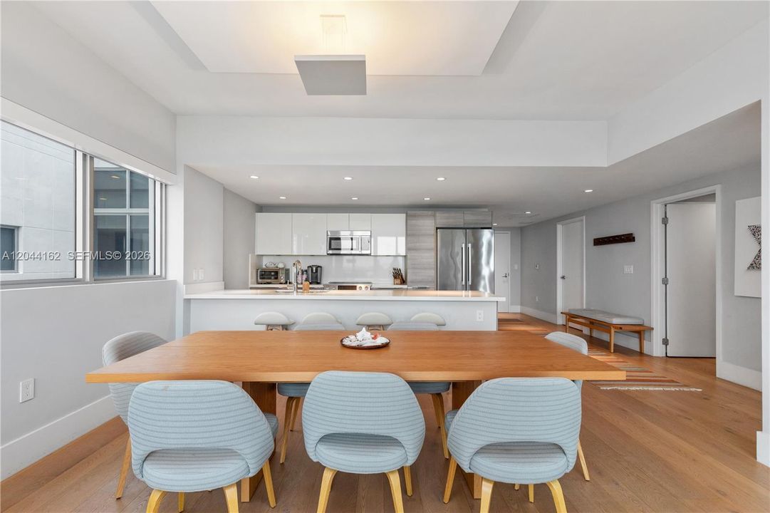 For Sale: $1,999,999 (3 beds, 3 baths, 1834 Square Feet)