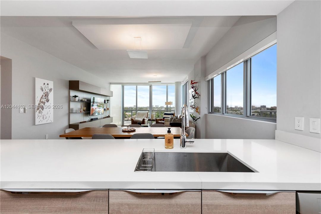 For Sale: $1,999,999 (3 beds, 3 baths, 1834 Square Feet)