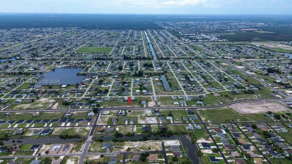 На продажу: $90,000 (0.35 acres)