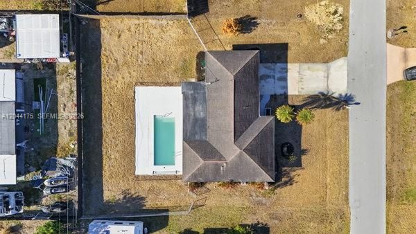 На продажу: $295,900 (2 спален, 2 ванн, 0 Квадратных фут)