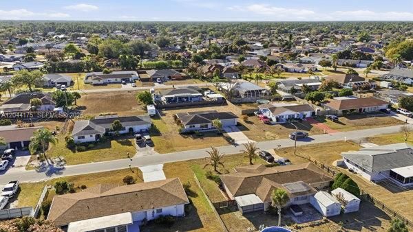 На продажу: $295,900 (2 спален, 2 ванн, 0 Квадратных фут)