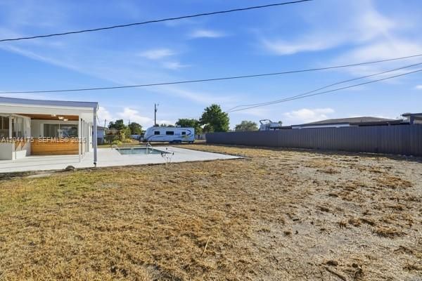 На продажу: $295,900 (2 спален, 2 ванн, 0 Квадратных фут)