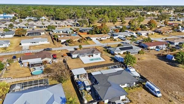 На продажу: $295,900 (2 спален, 2 ванн, 0 Квадратных фут)