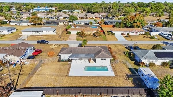 На продажу: $295,900 (2 спален, 2 ванн, 0 Квадратных фут)