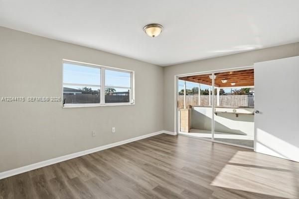 На продажу: $295,900 (2 спален, 2 ванн, 0 Квадратных фут)