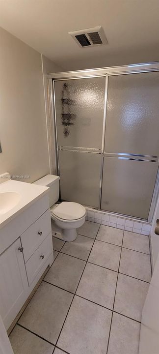 En Venta: $299,000 (2 camas, 2 baños, 1063 Pies cuadrados)