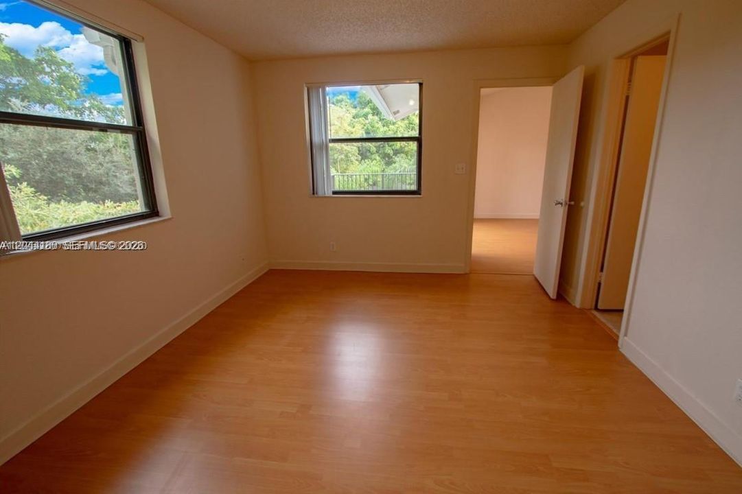 В аренду: $1,850 (1 спален, 1 ванн, 777 Квадратных фут)