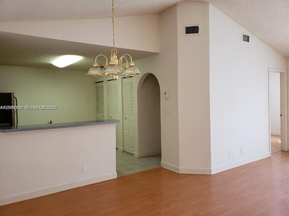 В аренду: $1,850 (1 спален, 1 ванн, 777 Квадратных фут)