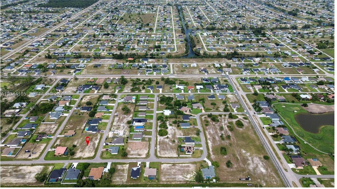 待售: $90,000 (0.37 acres)