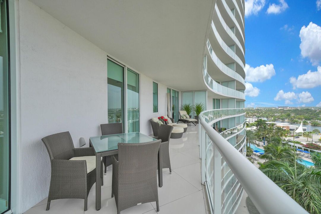 Plaza Oceanside condo 1007 pic 51