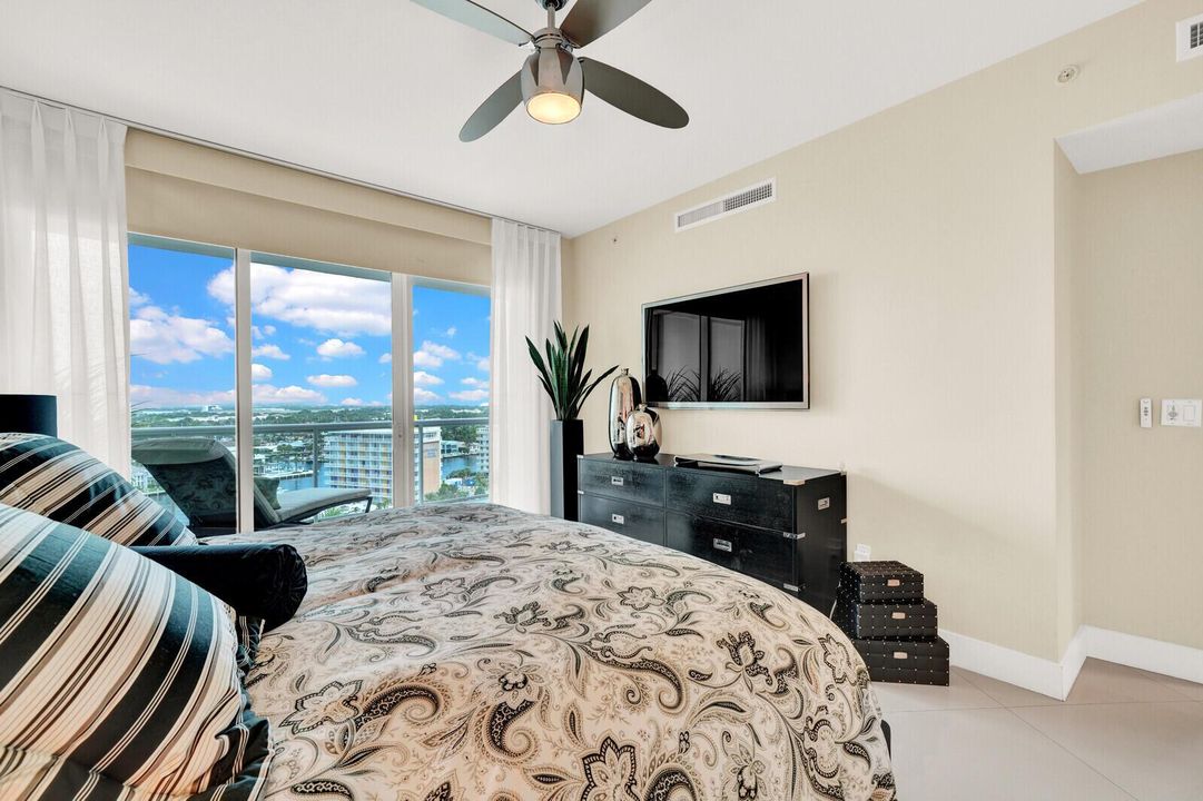 Plaza Oceanside condo 1007 pic 49
