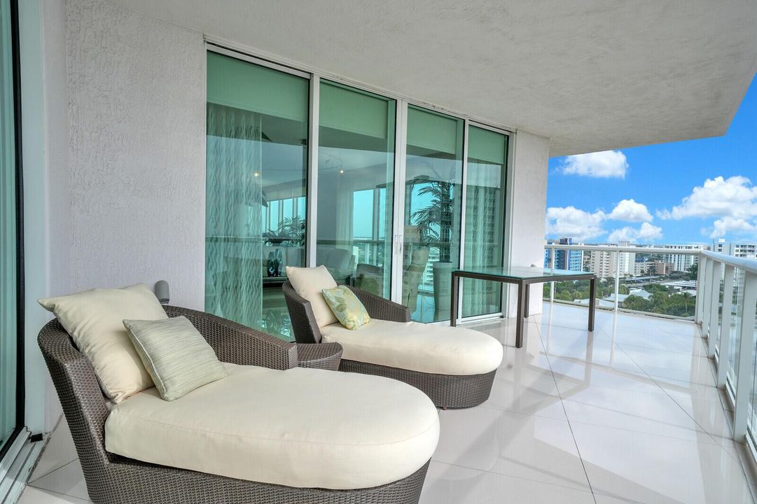 Plaza Oceanside condo 1007 pic 59