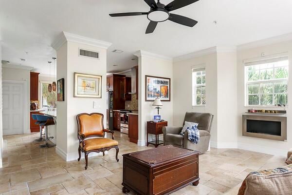 Living Rm