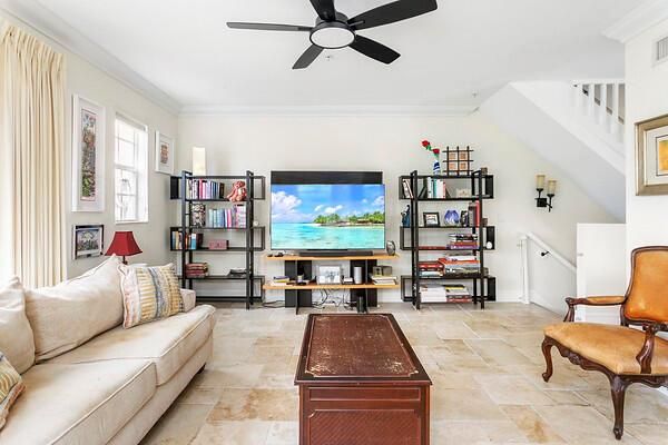Living Rm