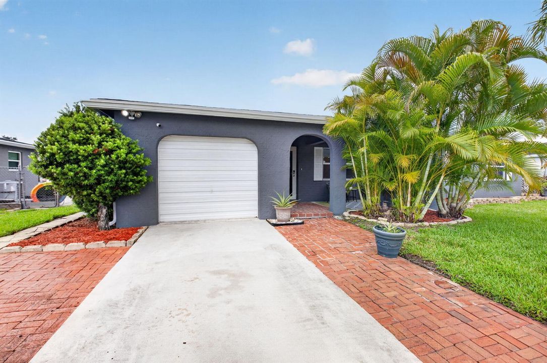 4599 Betelnut Street Boca Raton