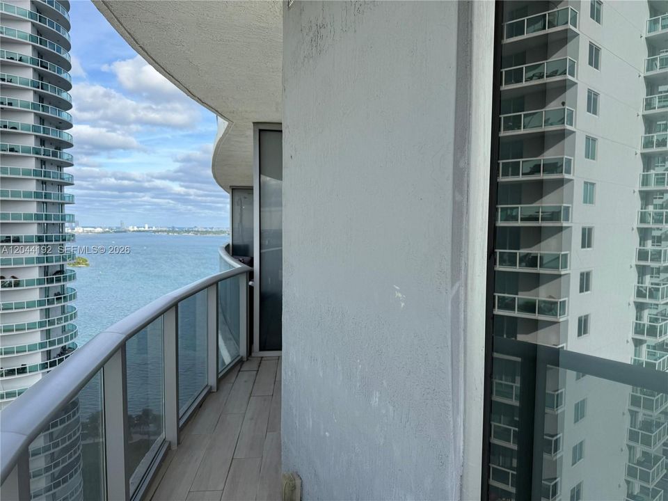 For Rent: $6,700 (2 beds, 2 baths, 1178 Square Feet)