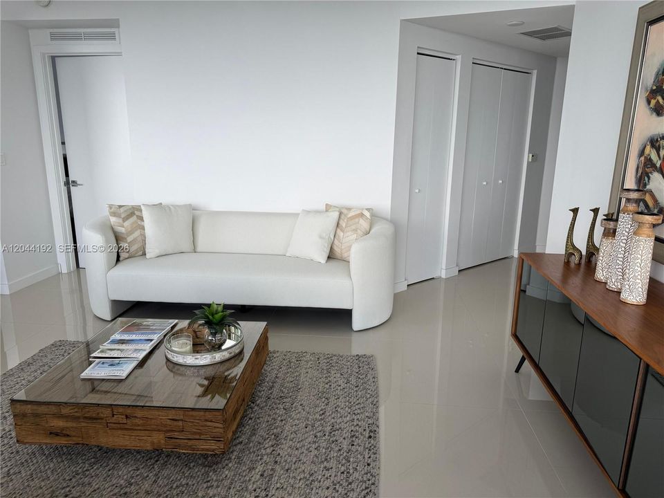 For Rent: $6,700 (2 beds, 2 baths, 1178 Square Feet)
