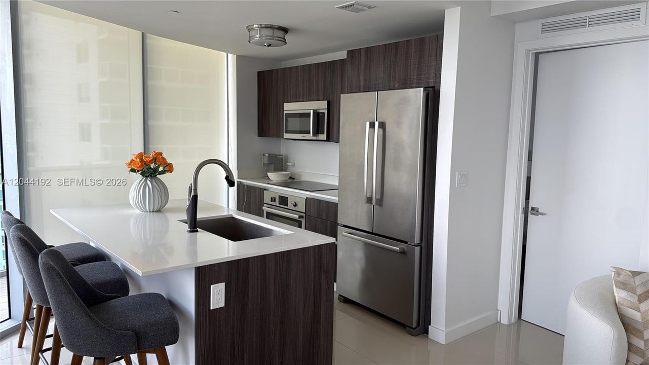 For Rent: $6,700 (2 beds, 2 baths, 1178 Square Feet)